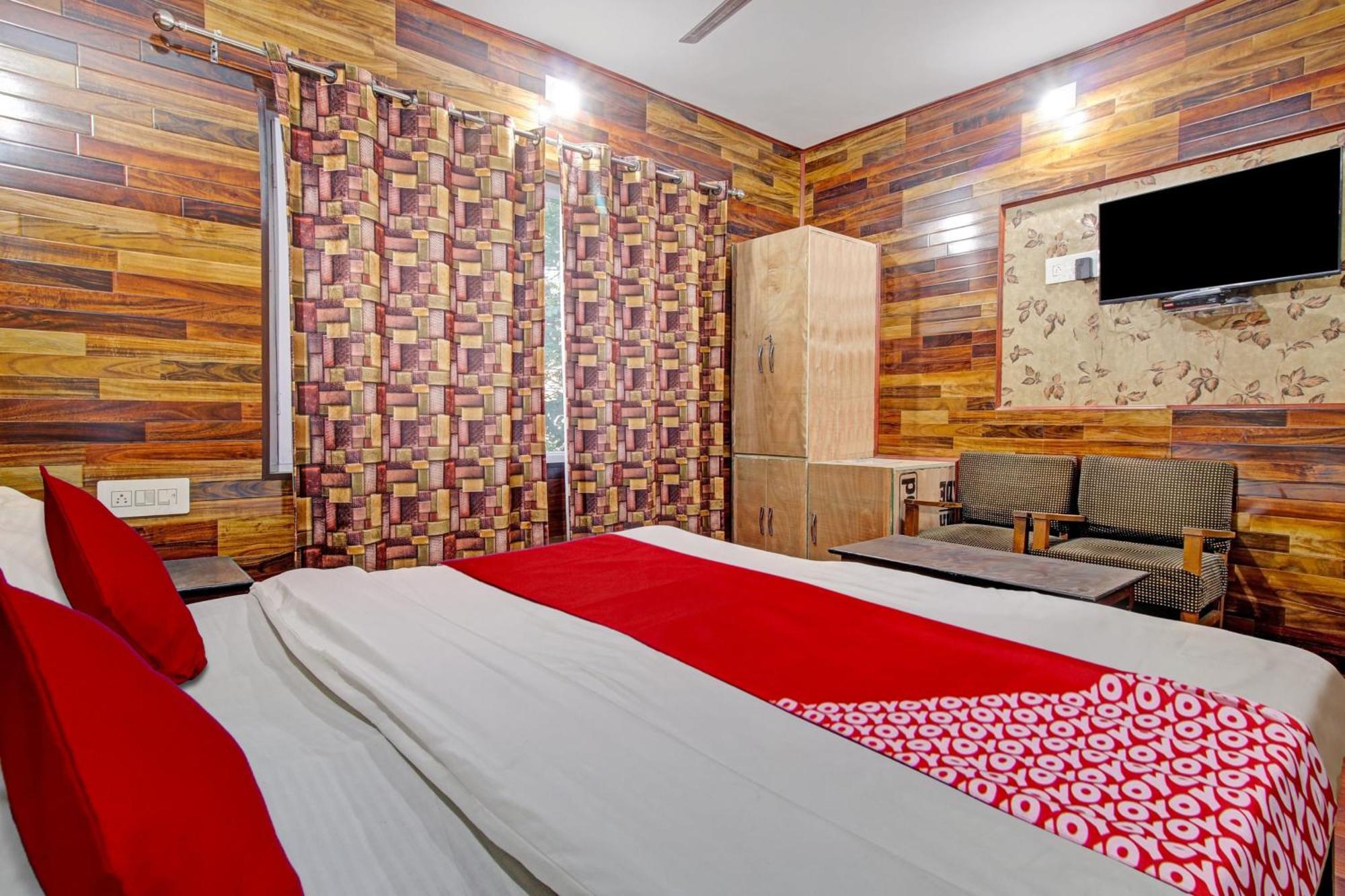 Hotel Ab-I-Hayat Сринагар Экстерьер фото